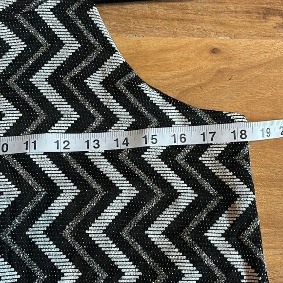 Candie's Black and White Zigzag Dress - Picture 11 of 11